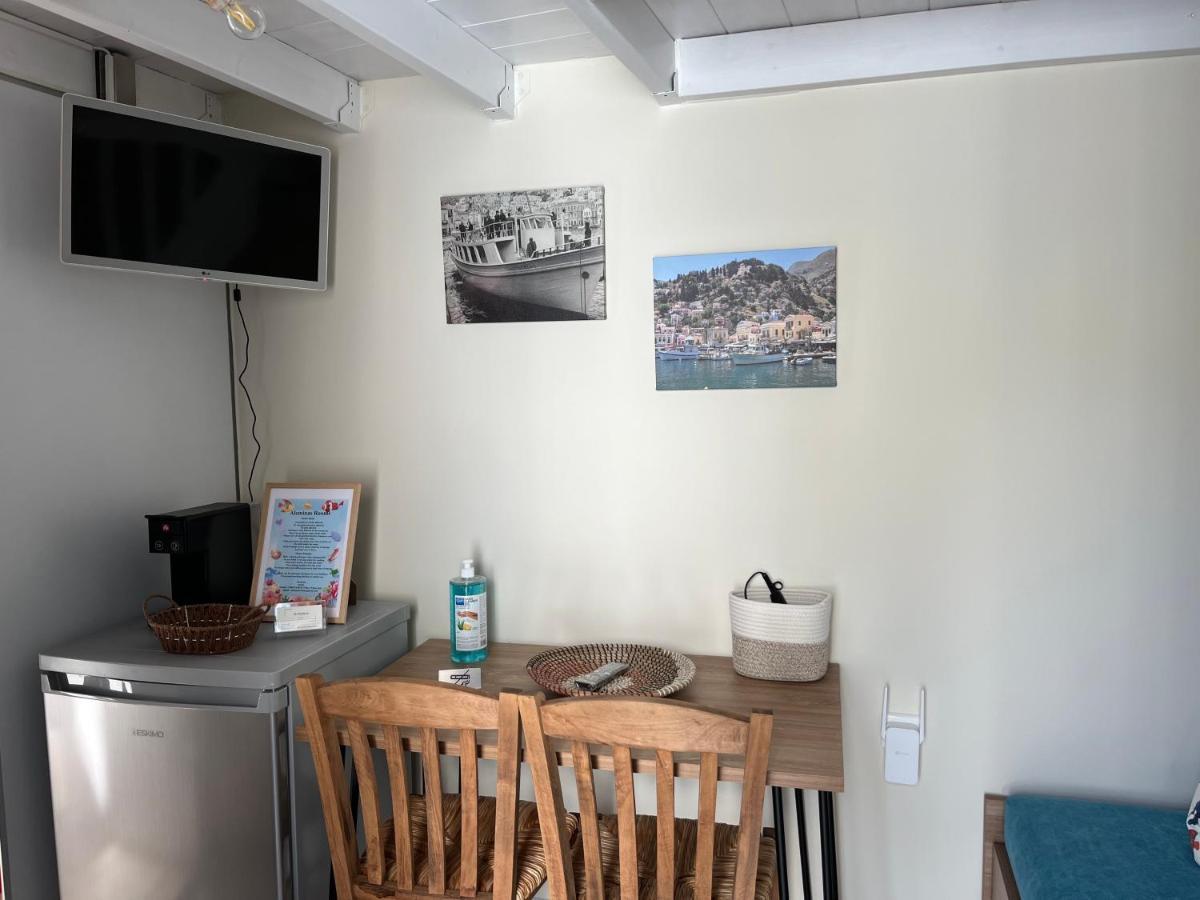 Aleminas Rooms Simi Dış mekan fotoğraf