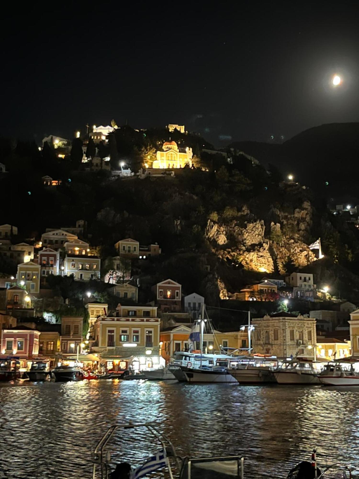 Aleminas Rooms Simi Dış mekan fotoğraf