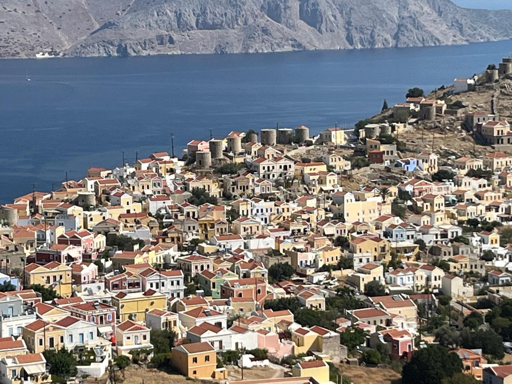 Aleminas Rooms Simi Dış mekan fotoğraf